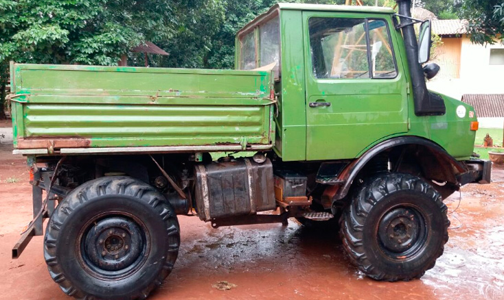 unimog-u1000-424-01